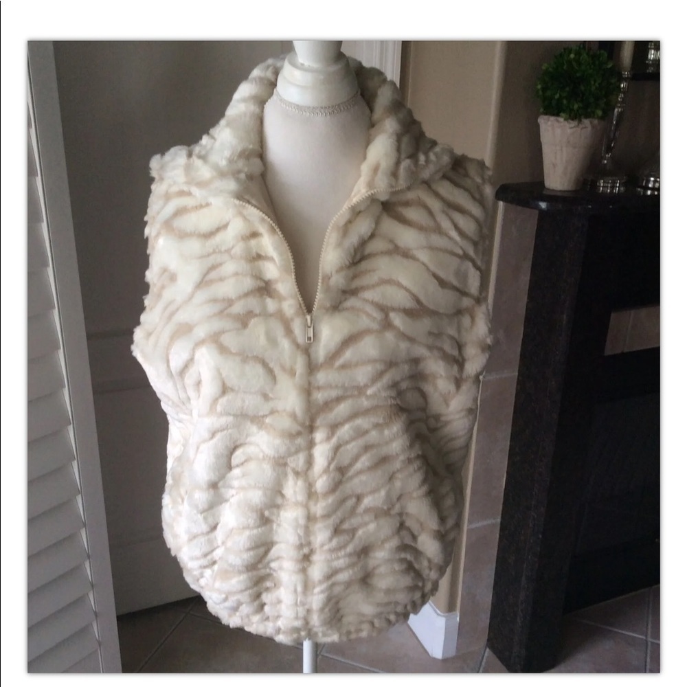Faux Animal Print Fur Vest SM/MED Cream Beige Full Zip Donna Stewart USA Vintage